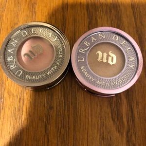 Set of 2 single urban decay eyeshadows